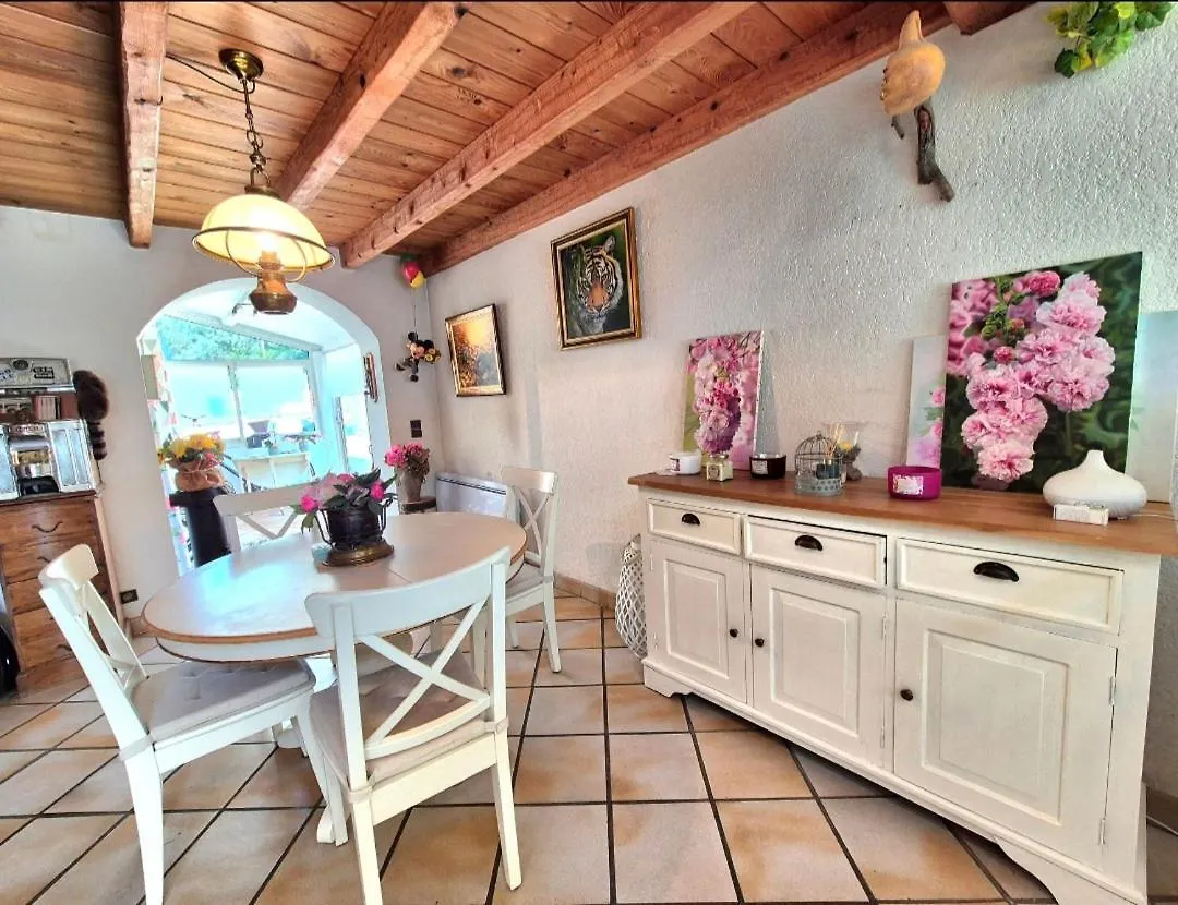 La Bergerie, Maison T3 Avec Piscine Sanary-sur-Mer 0*,  Fransa